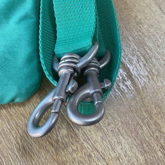 Baggalini Like New Travel Nylon Double-Zip Pocket Crossbody Bag - Picture 5 of 12